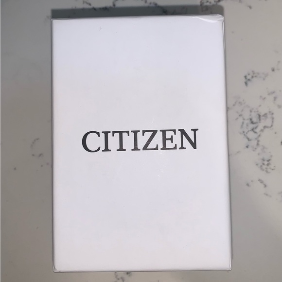 Men’s Citizen gold watch - Picture 2 of 4